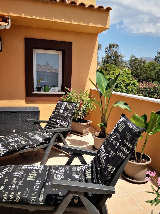 Marina De Casares Suites San Luis de Sabinillas Esterno foto