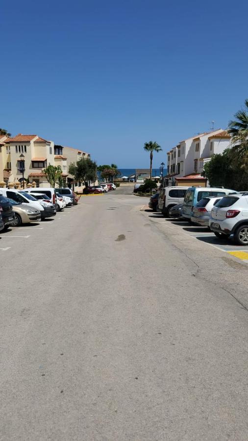 Marina De Casares Suites San Luis de Sabinillas Esterno foto